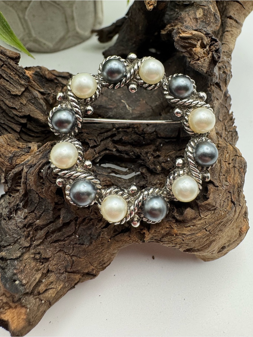 Avon vintage “Eclipse”brooch, EUC. Faux gray & white pearls in silver-tone metal